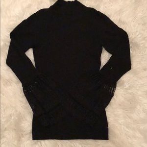 Ribbed long sleeve with crochet bell sleeve